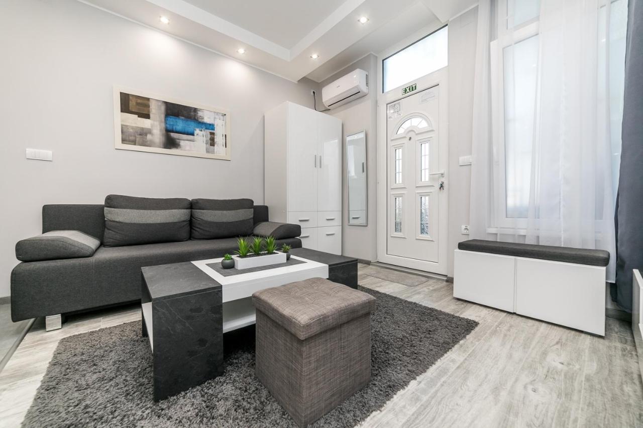 Appartement Gray Luxe à Belgrade Extérieur photo