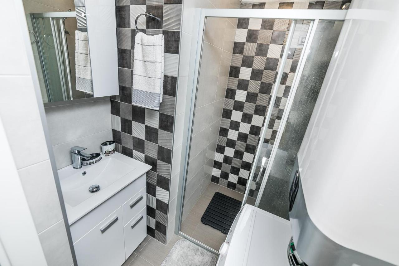 Appartement Gray Luxe à Belgrade Extérieur photo