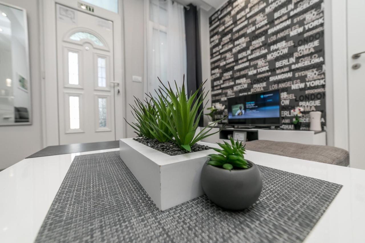 Appartement Gray Luxe à Belgrade Extérieur photo